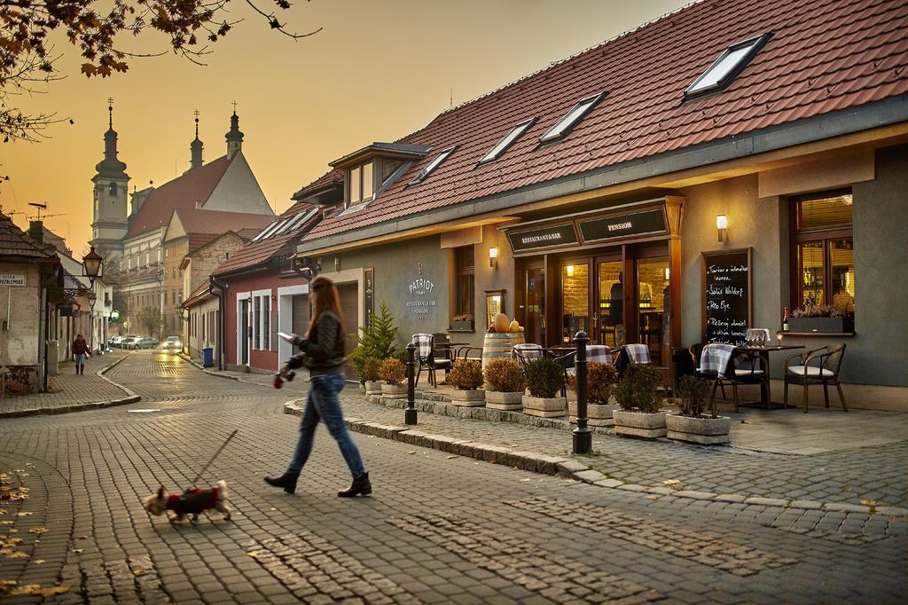 Pension & Restaurant Patriot Trnava Bed and Breakfast Exterior foto